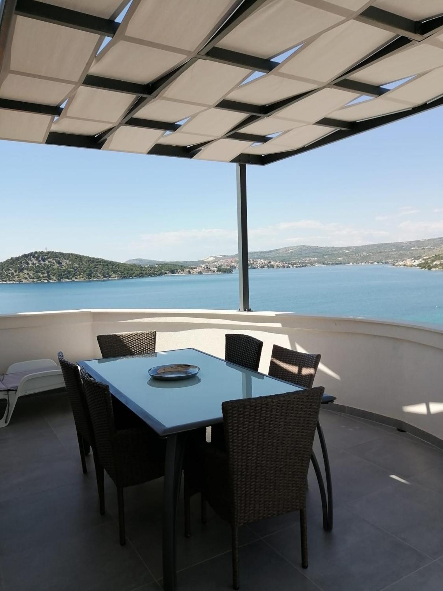 Villa Mona Apartments ราชานิ ภายนอก รูปภาพ